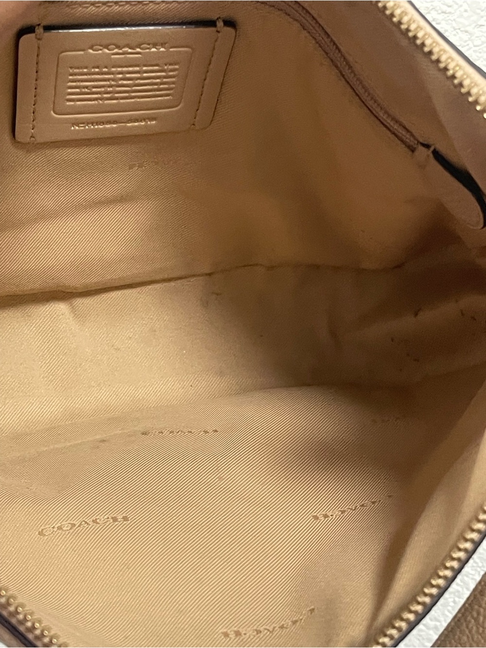 coach purse small shoulder bag light tan  #117880-56819 no stains - Picture 8 of 12